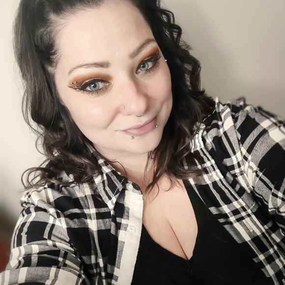 Meet your Posher, Brittani - Picture 3 of 12